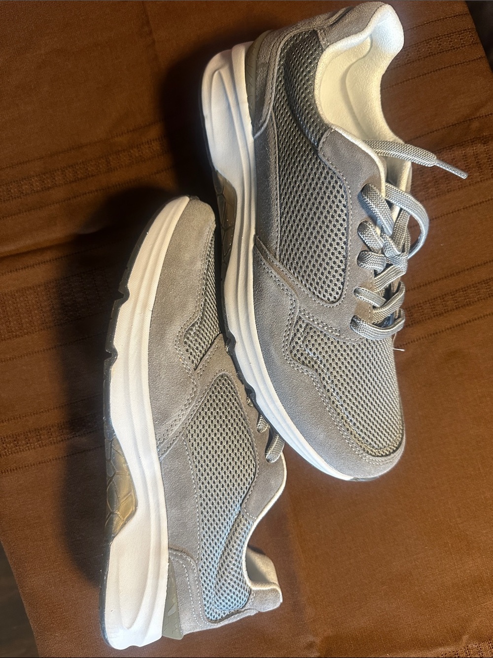 Men's Gray Mesh & Suede Athletic Sneaker - Comfortable Everyday Shoe